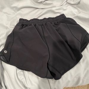 Lululemon Hotty Hot Shorts Black